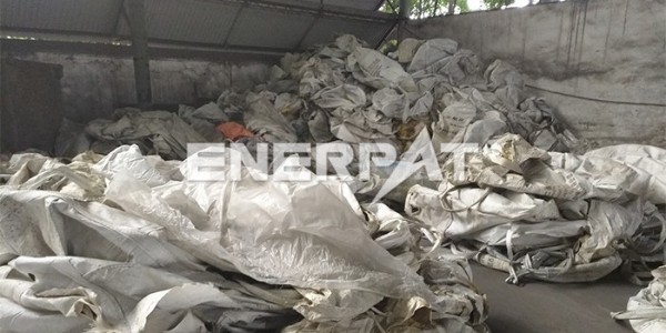 廢噸包袋臟亂難處理？噸包袋清洗線助力回收收益高