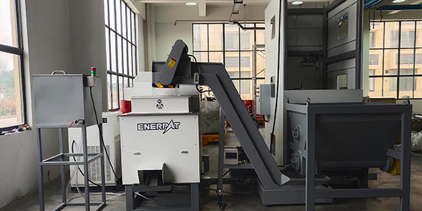 金屬屑壓餅機，美化機加工工廠環境，降低運輸成本