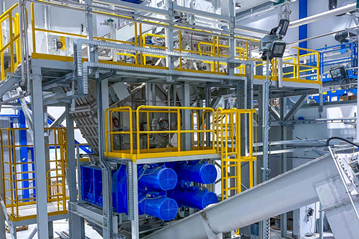 蘇州某環(huán)保科技公司定制汽車動(dòng)力電池破碎分選案例