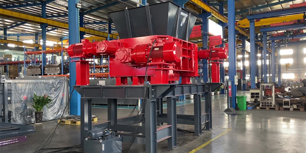 設(shè)備介紹 | 恩派特四軸破碎機(jī)，助力固廢回收從高難度走向高效率！