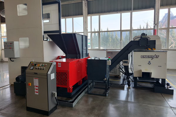 江西金葉大銅科技有限公司定制銅屑壓餅機(jī)案例