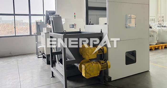 全自動(dòng)金屬屑打包機(jī)