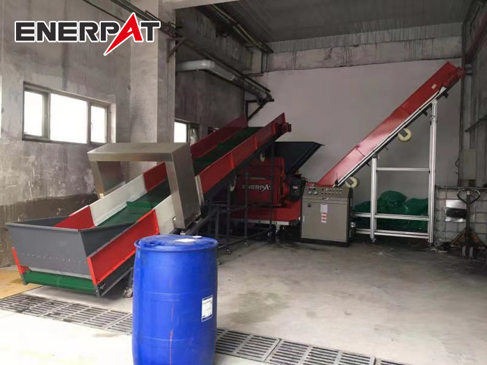 藍桶破碎機現場2