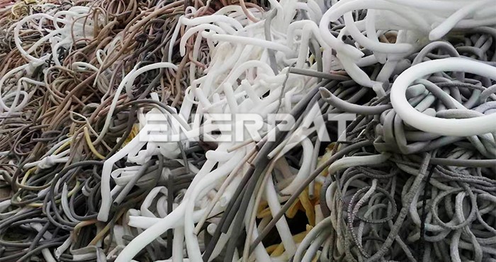 工業(yè)廢品撕碎機(jī)