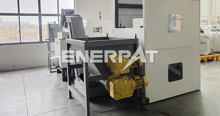 進(jìn)口金屬屑壓塊機(jī)