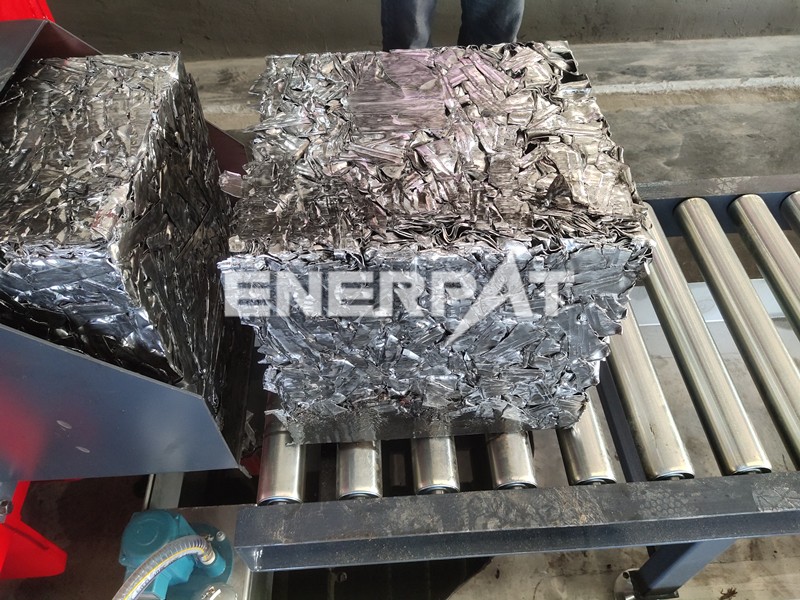 汽車外殼打包機(jī)