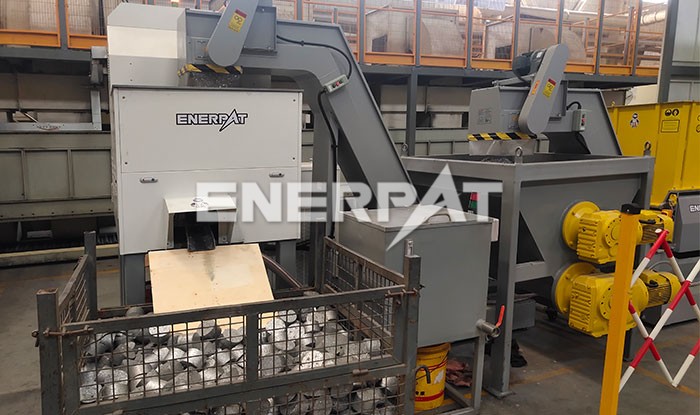 鐵屑?jí)猴灆C(jī)