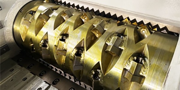 薄膜破碎機(jī)刀片怎么調(diào)？薄膜破碎機(jī)動(dòng)刀與定刀間隙調(diào)整方法