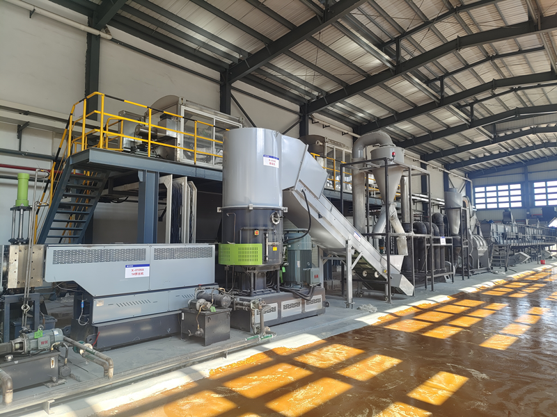 華友鈷業(yè)與恩派特定制噸包袋破碎清洗造粒線案例