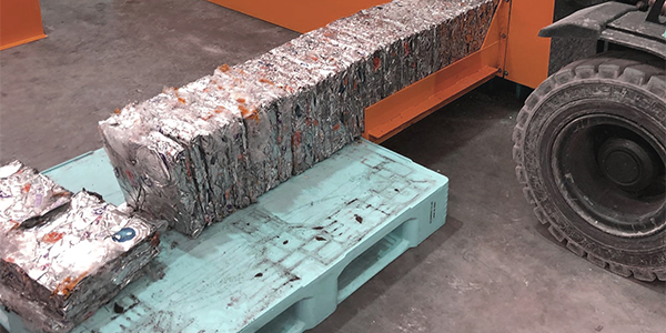 沖壓廢料難處理，壓縮打包就用廢金屬壓塊機